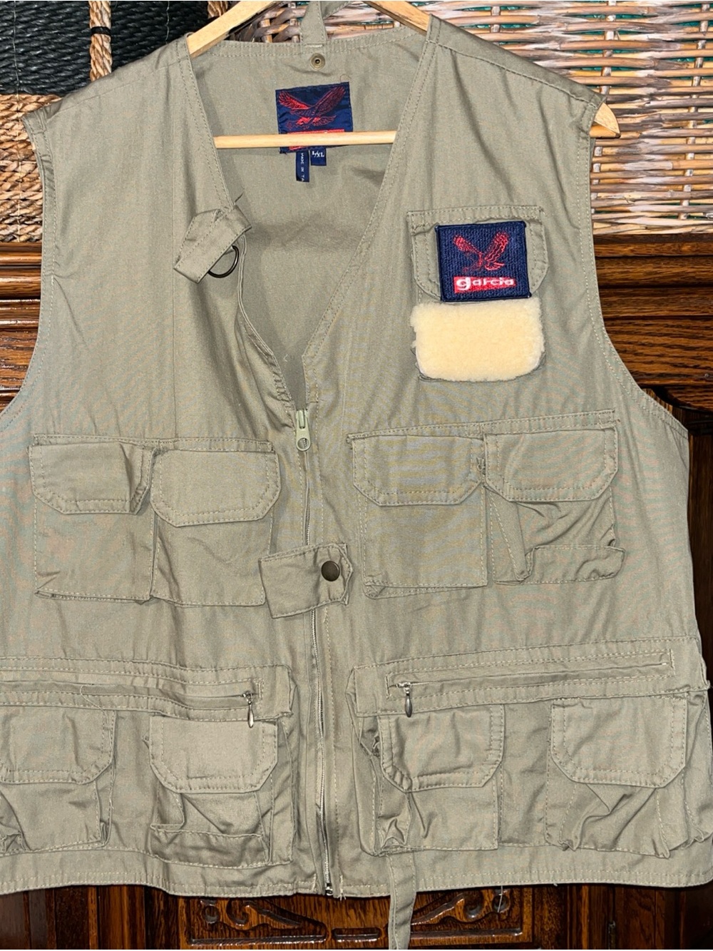 Garcia Men's khaki vintage fishing Utility Vest with Multiple Pockets